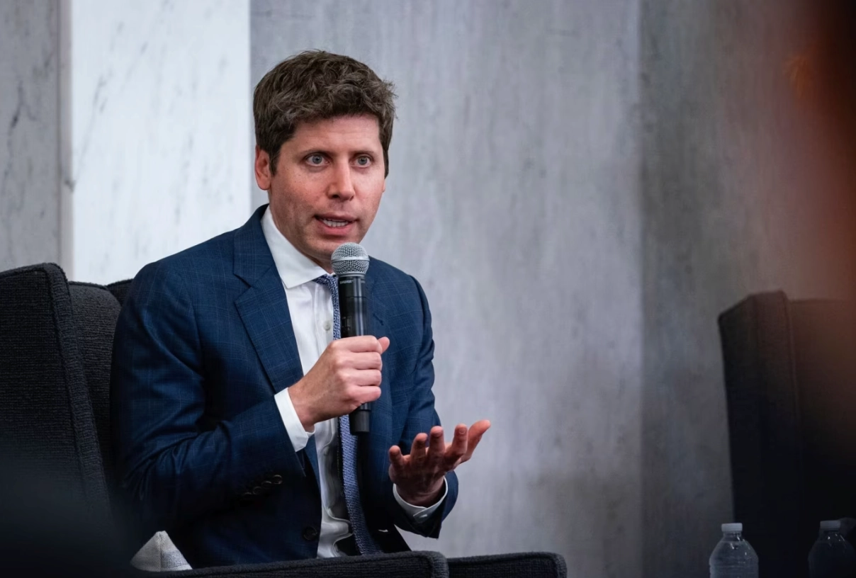 为防止AI人才流失，OpenAI调整薪酬政策