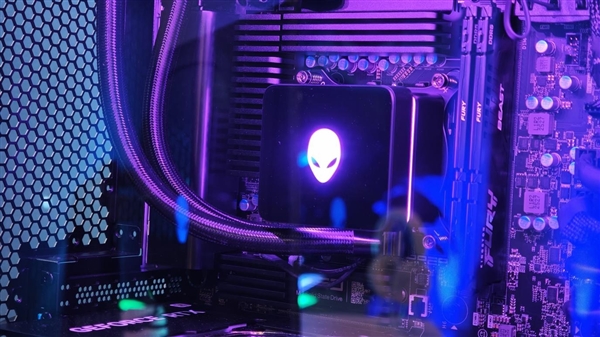 双屏5090来了！聊聊我在CES 2026看到的那些PC圈疯子产品