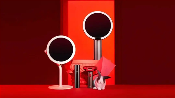 前“最美产品经理”宋紫薇 创业AI硬件首款产品曝光