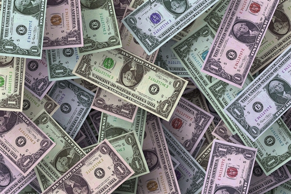 AI不存在泡沫，也不愁盈利：美国家庭靠炒股已赚取35万亿美元