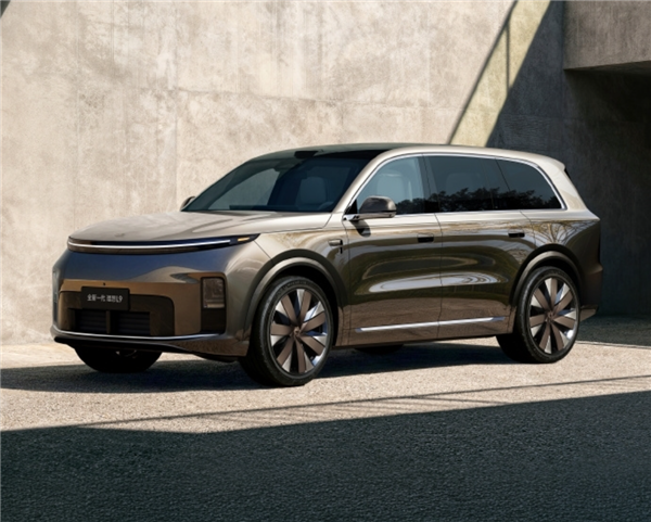 理想高管爆料:自研第三代增程器首创超长保养周期 3年/3万公里一保