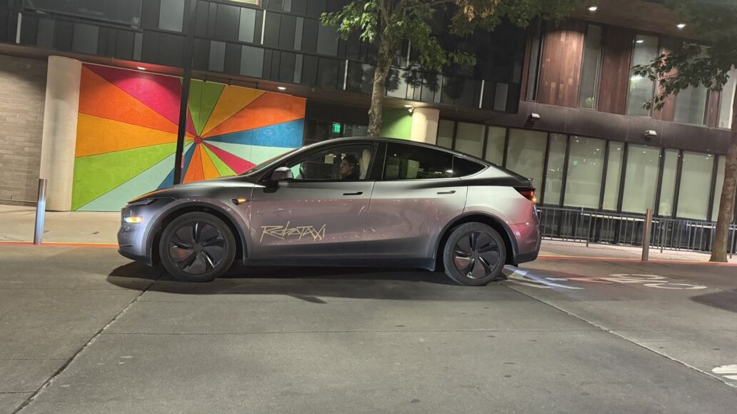 新的Knoway Robotaxi在《侠盗猎车手Online》即将到来的DLC中引发混乱